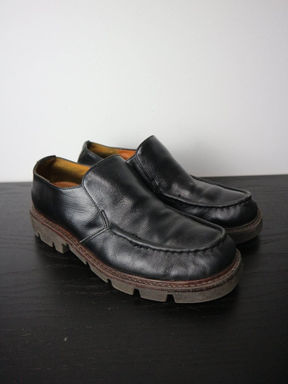 Vintage Leather Slip On Shoes Mens size 40 / US Mens 7 Loafers